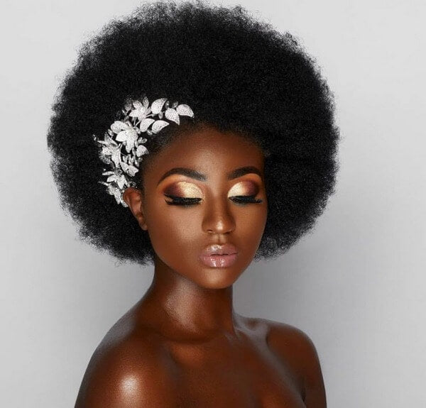 Valentine's Day Hairstyles for Black Women Celebrating Love and Self-Expression